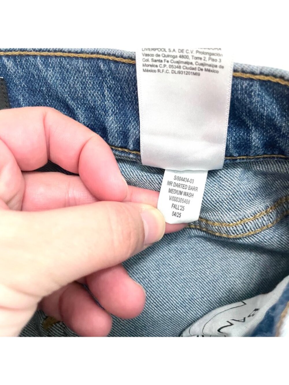 Banana Republic 804434 Women's Size 26/2 Blue Barrel Mid-Rise Ankle Jeans - Picture 6 of 6